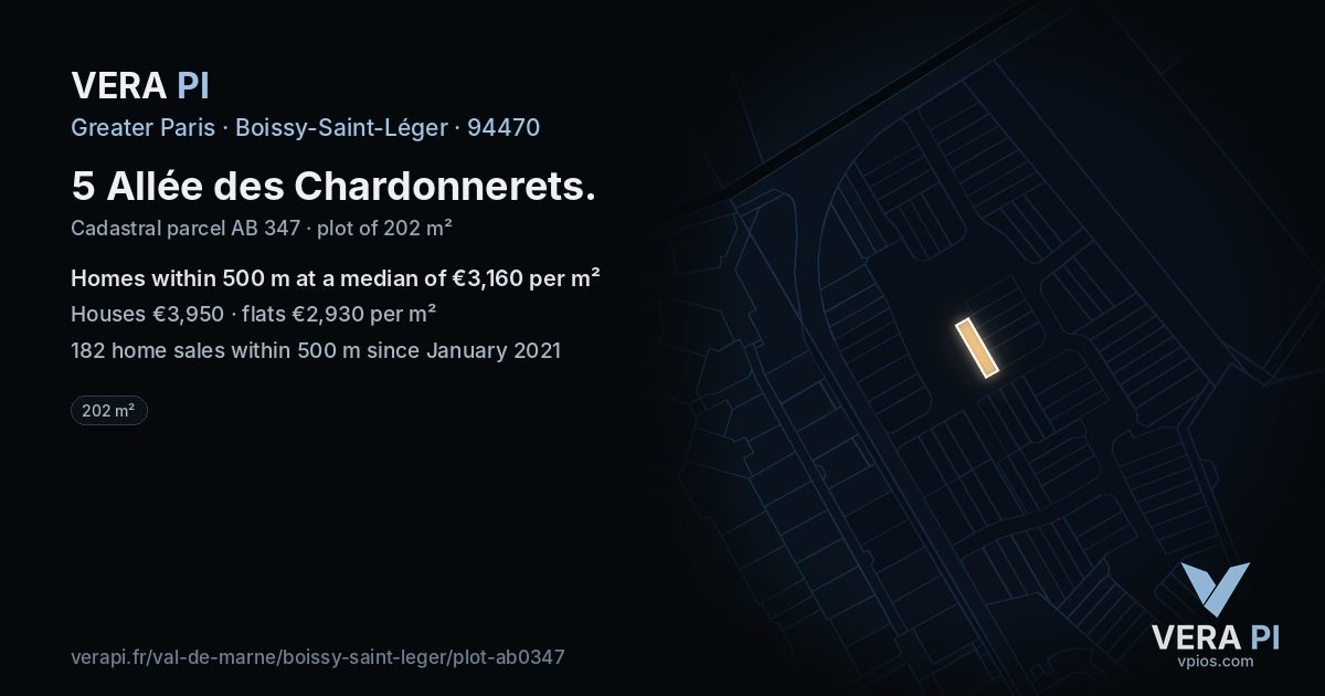 5 Allée des Chardonnerets, Boissy-Saint-Léger at night – the plot lit, the parcels around coloured by the prices near them