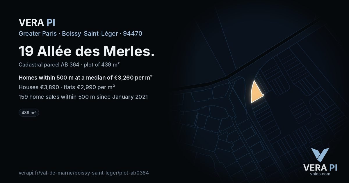19 Allée des Merles, Boissy-Saint-Léger at night – the plot lit, the parcels around coloured by the prices near them