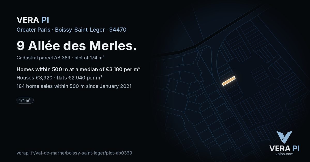 9 Allée des Merles, Boissy-Saint-Léger at night – the plot lit, the parcels around coloured by the prices near them