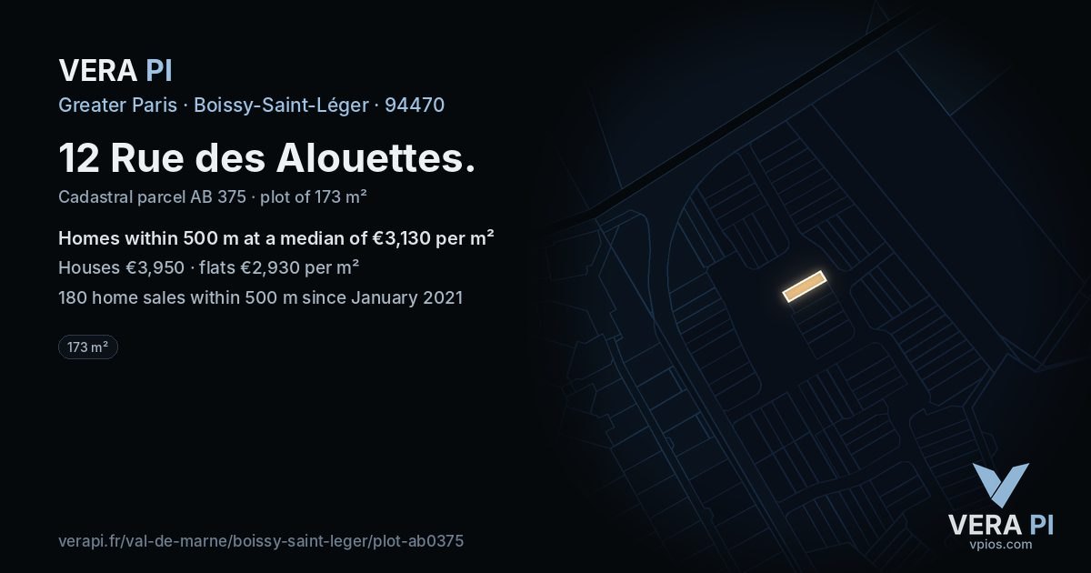 12 Rue des Alouettes, Boissy-Saint-Léger at night – the plot lit, the parcels around coloured by the prices near them