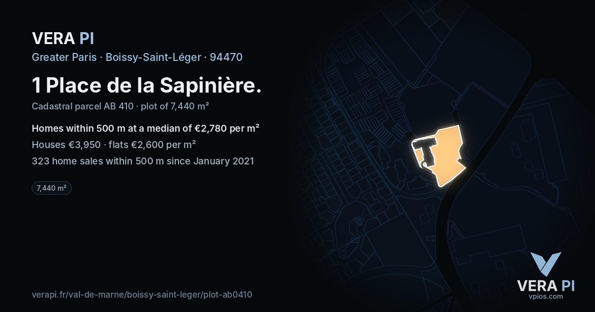 1 Place de la Sapinière, Boissy-Saint-Léger at night – the plot lit, the parcels around coloured by the prices near them