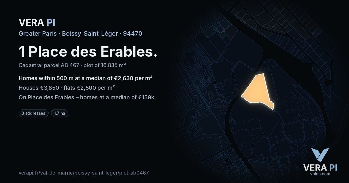 1 Place des Erables, Boissy-Saint-Léger at night – the plot lit, the parcels around coloured by the prices near them