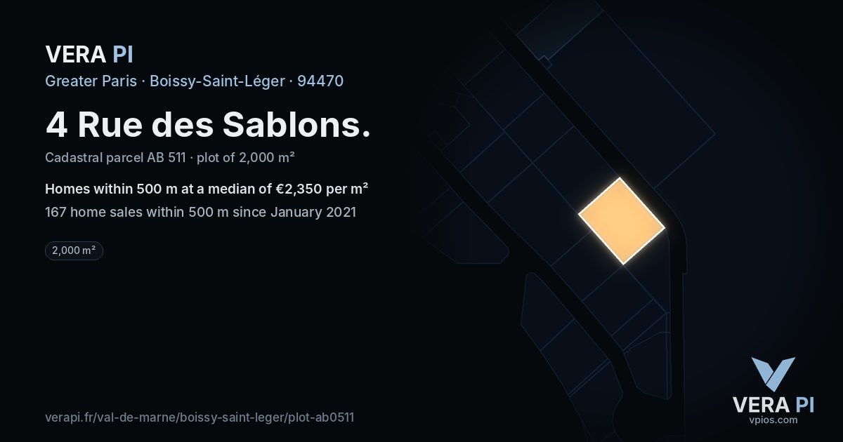 4 Rue des Sablons, Boissy-Saint-Léger at night – the plot lit, the parcels around coloured by the prices near them