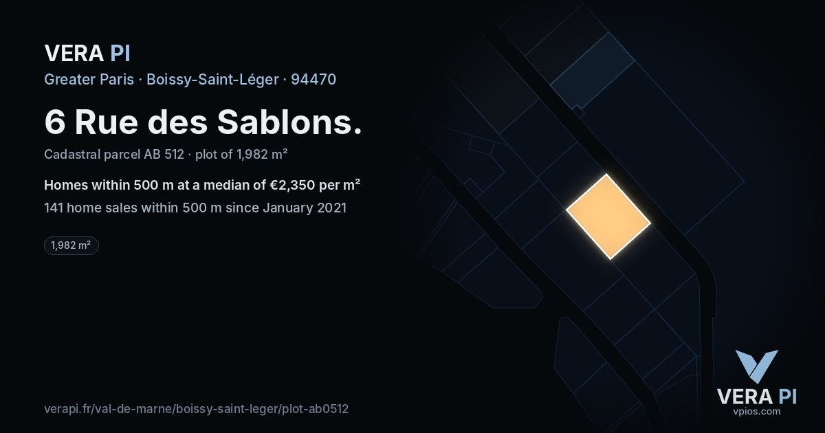 6 Rue des Sablons, Boissy-Saint-Léger at night – the plot lit, the parcels around coloured by the prices near them