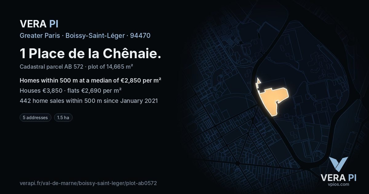 1 Place de la Chênaie, Boissy-Saint-Léger at night – the plot lit, the parcels around coloured by the prices near them