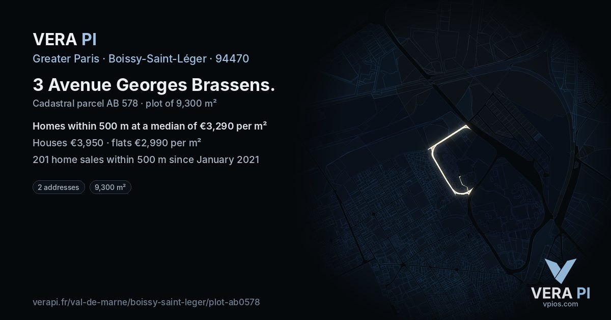 3 Avenue Georges Brassens, Boissy-Saint-Léger at night – the plot lit, the parcels around coloured by the prices near them
