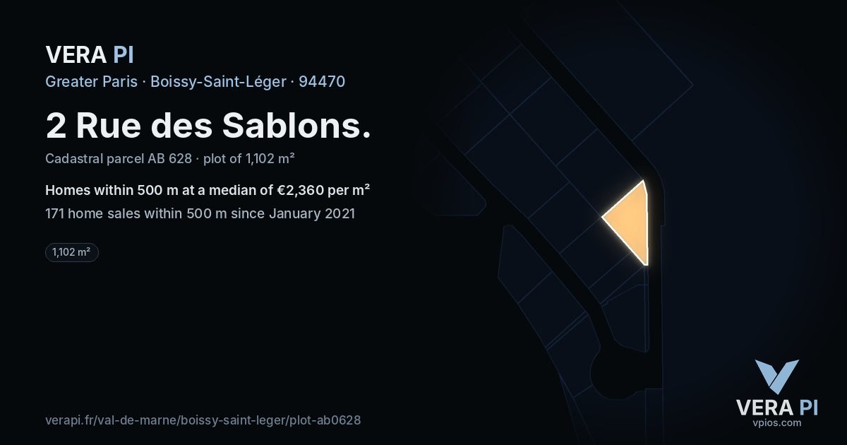 2 Rue des Sablons, Boissy-Saint-Léger at night – the plot lit, the parcels around coloured by the prices near them