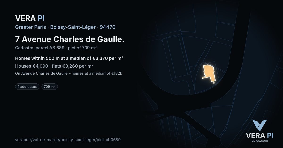 7 Avenue Charles de Gaulle, Boissy-Saint-Léger at night – the plot lit, the parcels around coloured by the prices near them