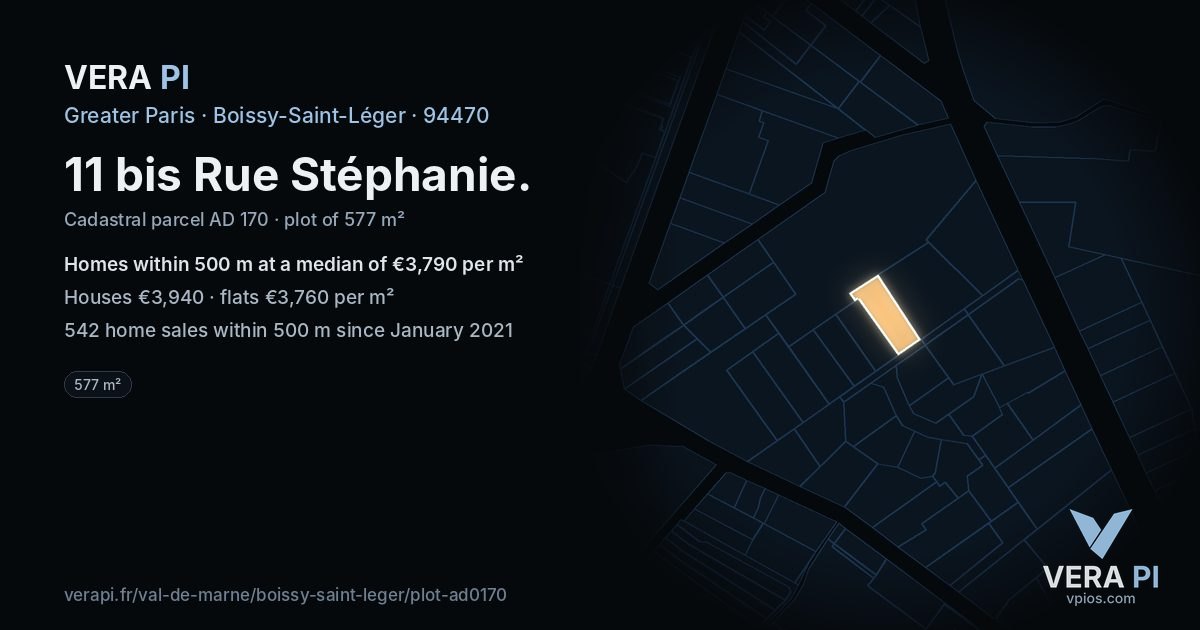 11 bis Rue Stéphanie, Boissy-Saint-Léger at night – the plot lit, the parcels around coloured by the prices near them