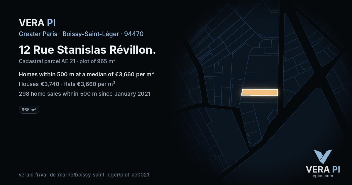 12 Rue Stanislas Révillon, Boissy-Saint-Léger at night – the plot lit, the parcels around coloured by the prices near them