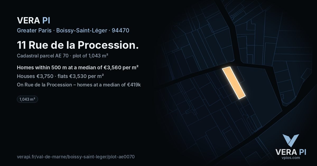 11 Rue de la Procession, Boissy-Saint-Léger at night – the plot lit, the parcels around coloured by the prices near them