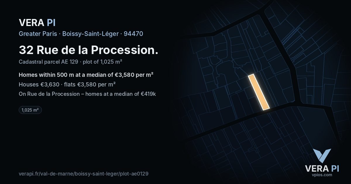 32 Rue de la Procession, Boissy-Saint-Léger at night – the plot lit, the parcels around coloured by the prices near them