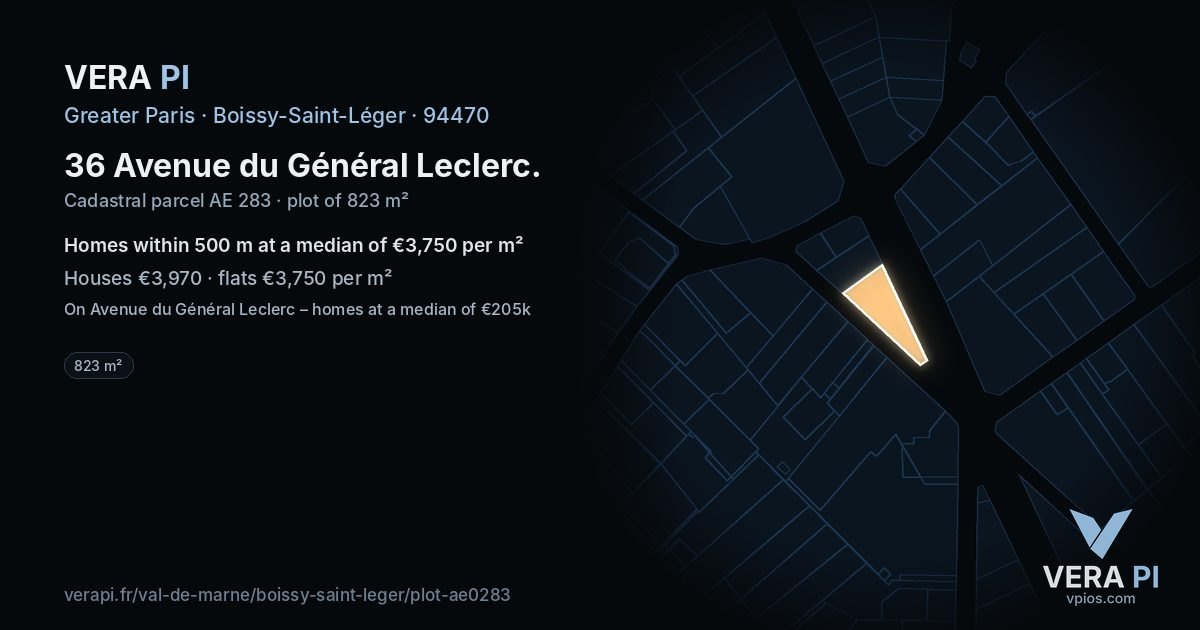 36 Avenue du Général Leclerc, Boissy-Saint-Léger at night – the plot lit, the parcels around coloured by the prices near them
