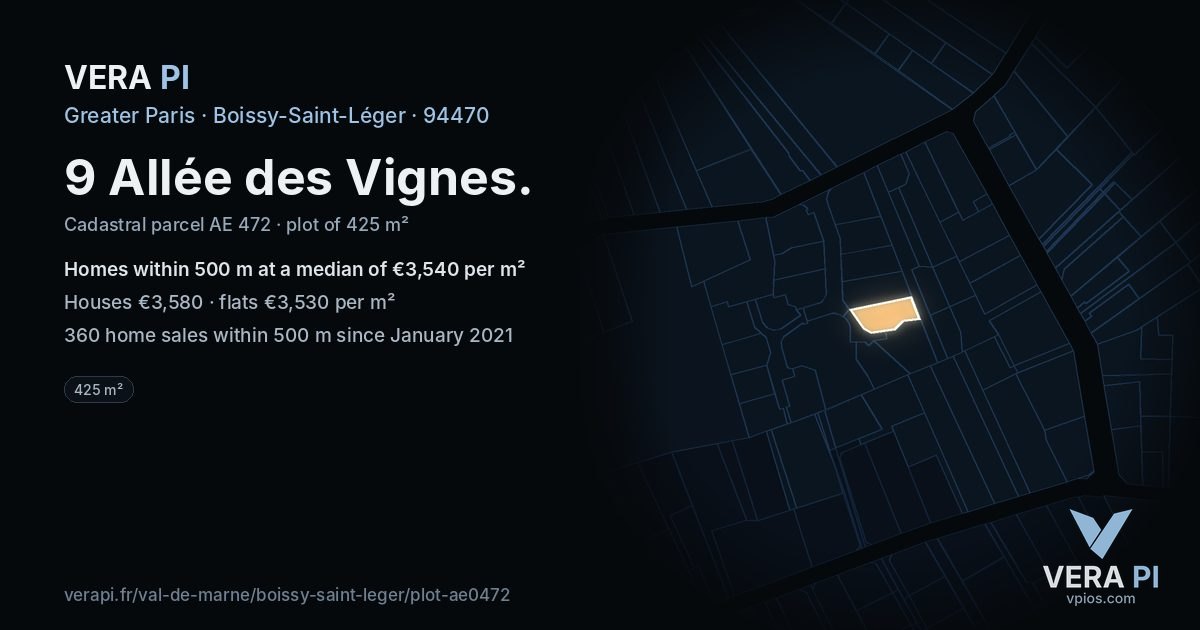 9 Allée des Vignes, Boissy-Saint-Léger at night – the plot lit, the parcels around coloured by the prices near them