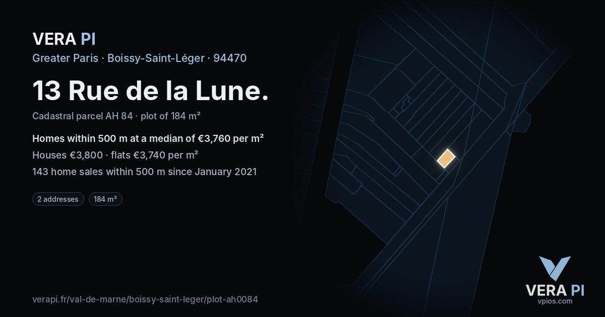 13 Rue de la Lune, Boissy-Saint-Léger at night – the plot lit, the parcels around coloured by the prices near them
