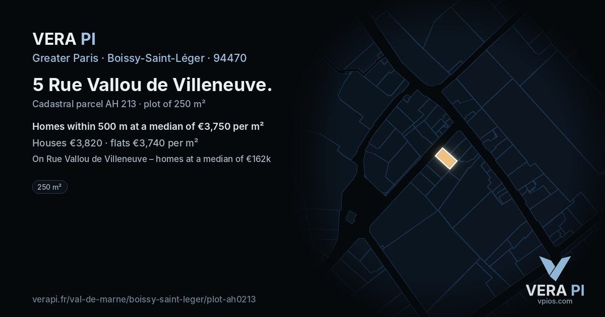 5 Rue Vallou de Villeneuve, Boissy-Saint-Léger at night – the plot lit, the parcels around coloured by the prices near them