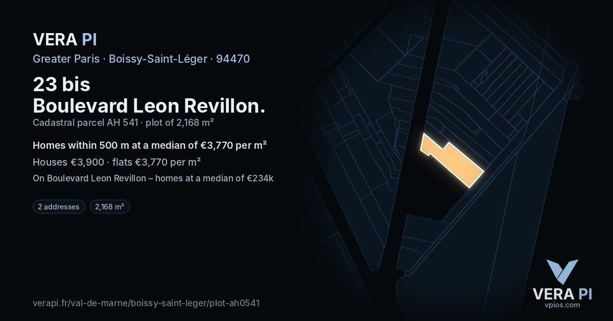 23 bis Boulevard Leon Revillon, Boissy-Saint-Léger at night – the plot lit, the parcels around coloured by the prices near them