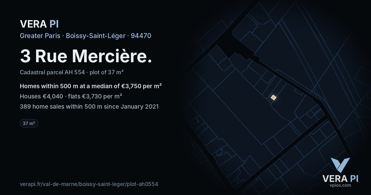 3 Rue Mercière, Boissy-Saint-Léger at night – the plot lit, the parcels around coloured by the prices near them