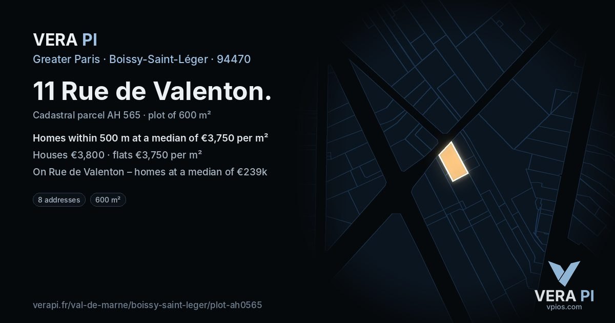 11 Rue de Valenton, Boissy-Saint-Léger at night – the plot lit, the parcels around coloured by the prices near them