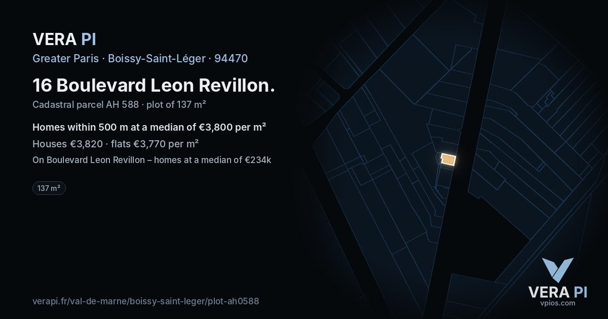 16 Boulevard Leon Revillon, Boissy-Saint-Léger at night – the plot lit, the parcels around coloured by the prices near them