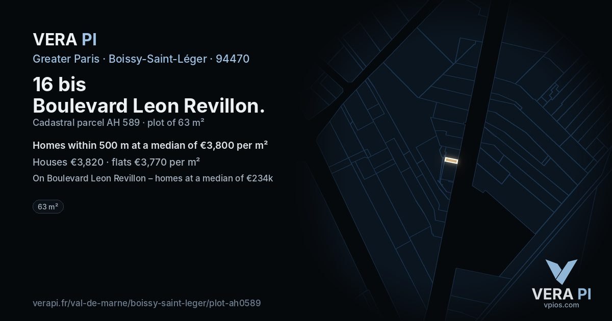 16 bis Boulevard Leon Revillon, Boissy-Saint-Léger at night – the plot lit, the parcels around coloured by the prices near them