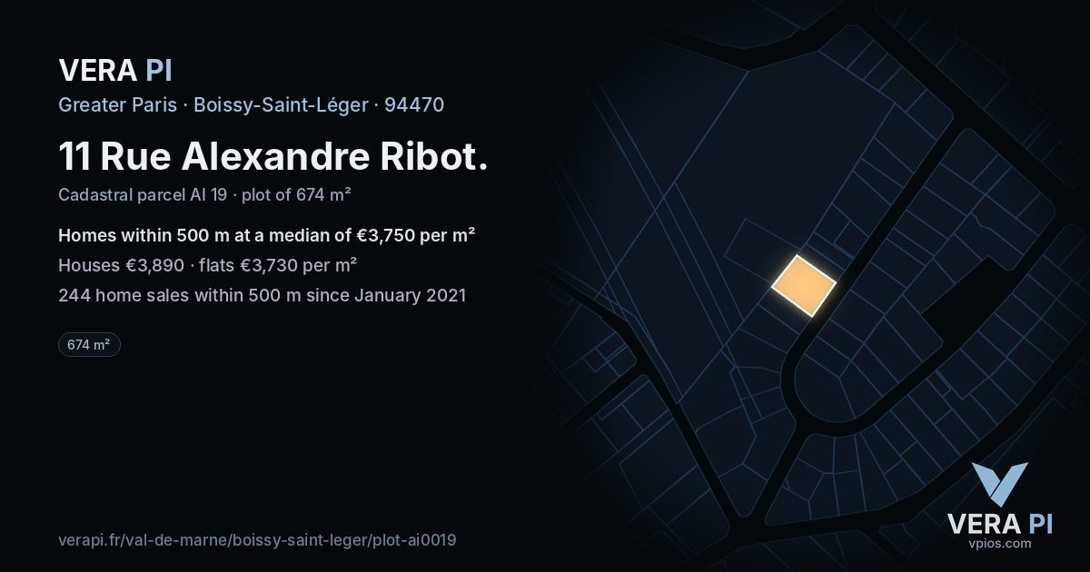 11 Rue Alexandre Ribot, Boissy-Saint-Léger at night – the plot lit, the parcels around coloured by the prices near them