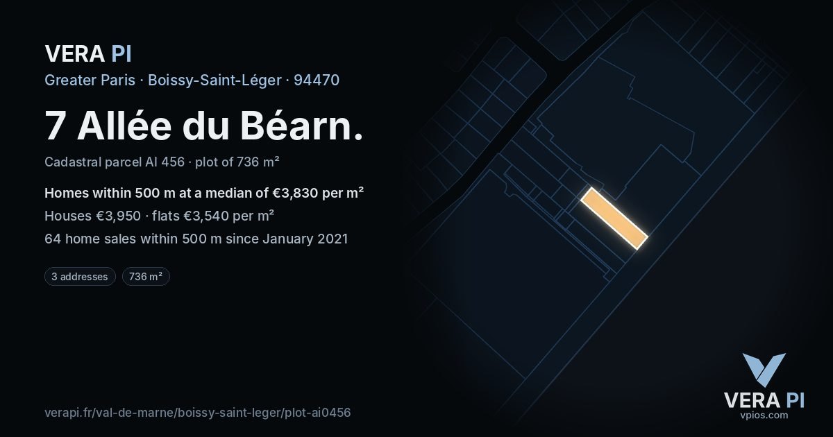 7 Allée du Béarn, Boissy-Saint-Léger at night – the plot lit, the parcels around coloured by the prices near them