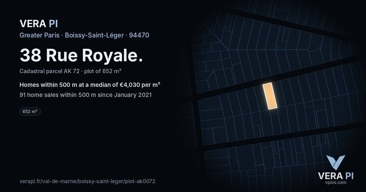 38 Rue Royale, Boissy-Saint-Léger at night – the plot lit, the parcels around coloured by the prices near them