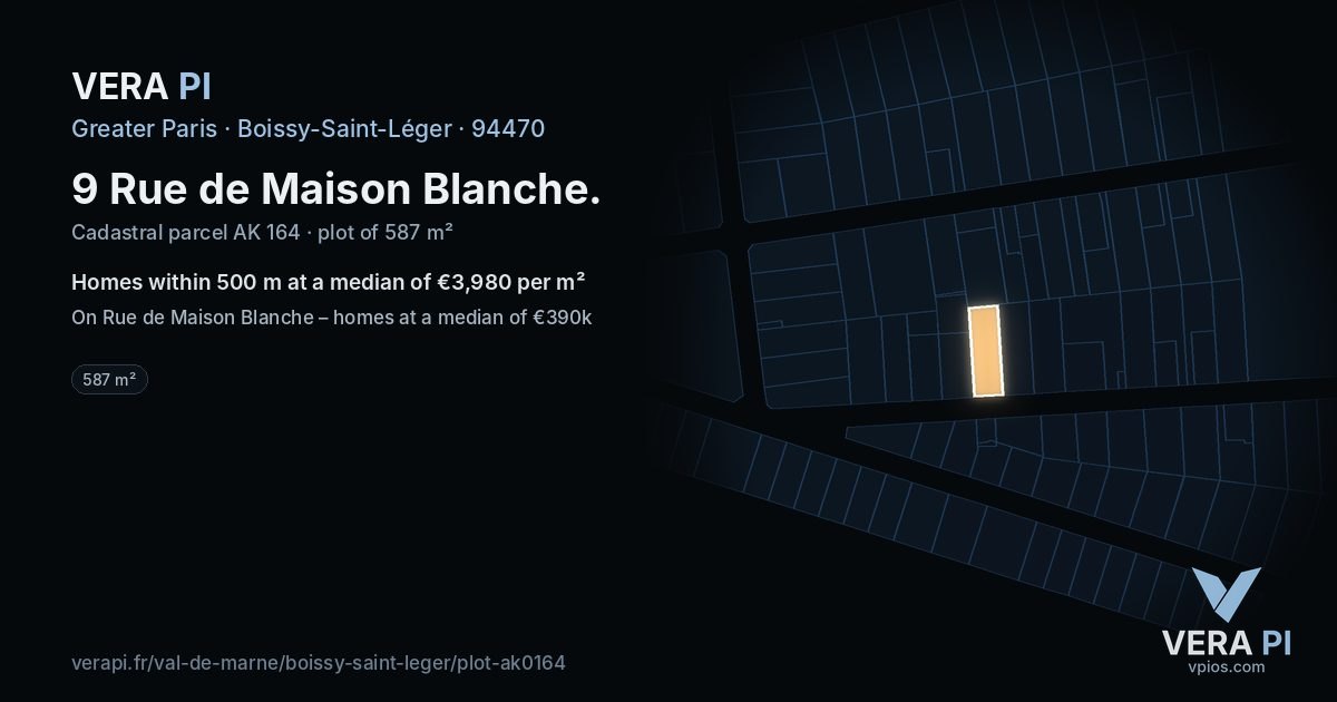 9 Rue de Maison Blanche, Boissy-Saint-Léger at night – the plot lit, the parcels around coloured by the prices near them