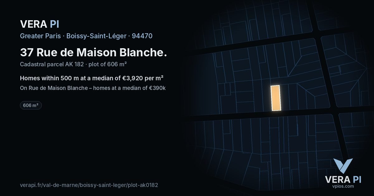 37 Rue de Maison Blanche, Boissy-Saint-Léger at night – the plot lit, the parcels around coloured by the prices near them