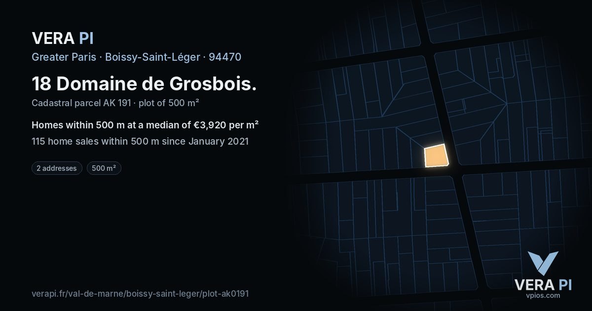 18 Domaine de Grosbois, Boissy-Saint-Léger at night – the plot lit, the parcels around coloured by the prices near them