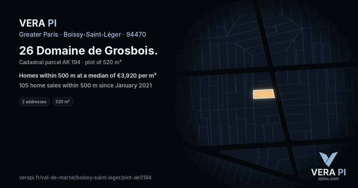 26 Domaine de Grosbois, Boissy-Saint-Léger at night – the plot lit, the parcels around coloured by the prices near them