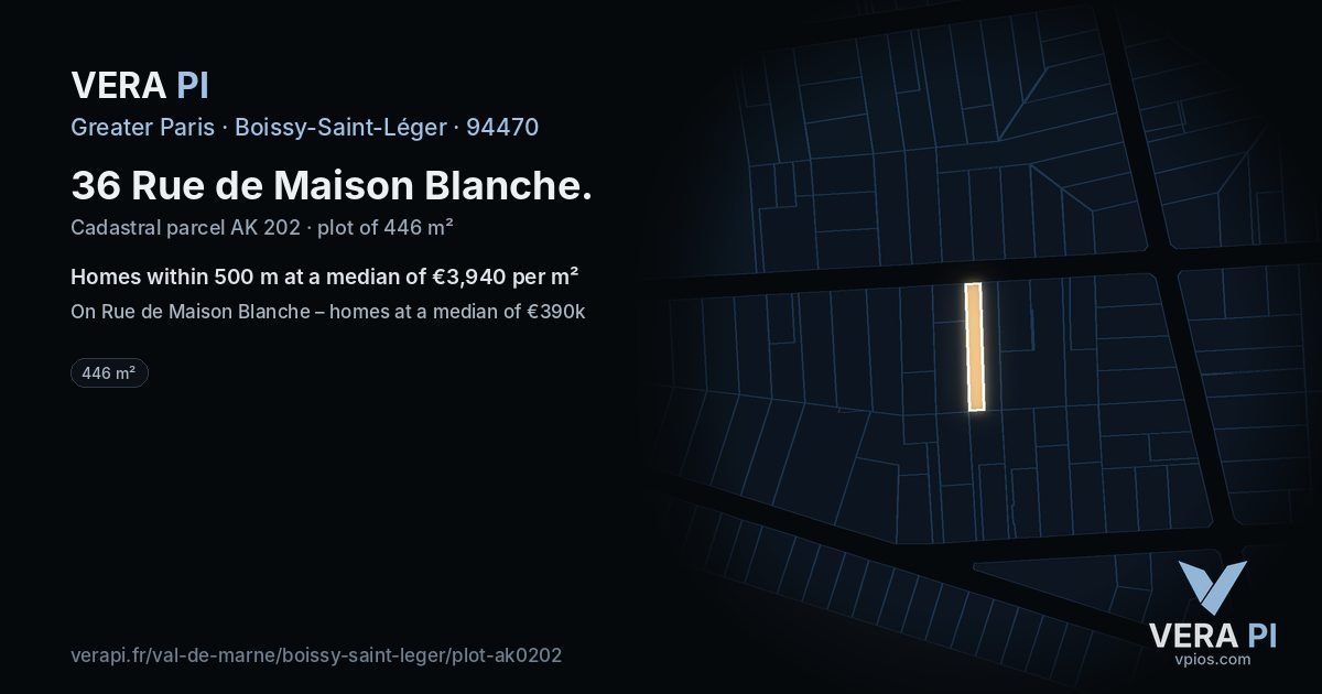 36 Rue de Maison Blanche, Boissy-Saint-Léger at night – the plot lit, the parcels around coloured by the prices near them