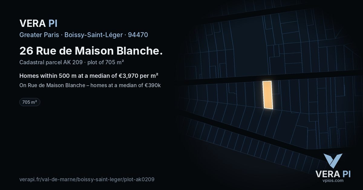 26 Rue de Maison Blanche, Boissy-Saint-Léger at night – the plot lit, the parcels around coloured by the prices near them