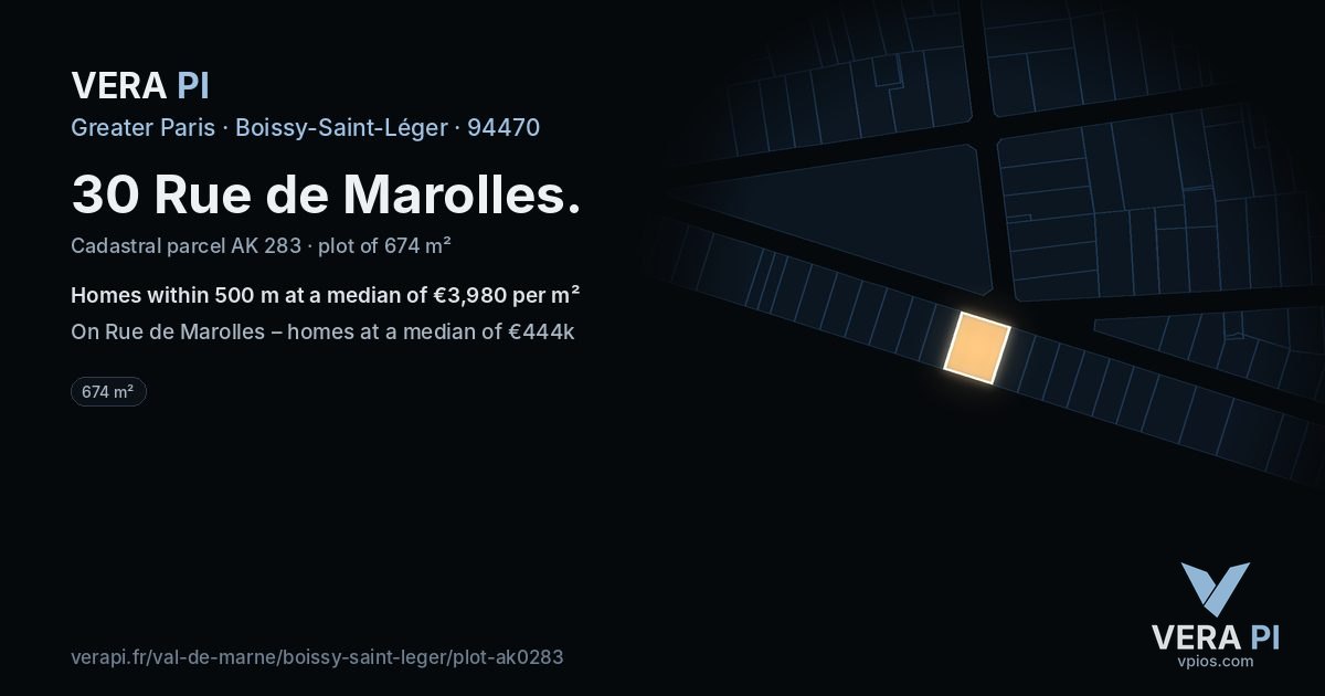 30 Rue de Marolles, Boissy-Saint-Léger at night – the plot lit, the parcels around coloured by the prices near them