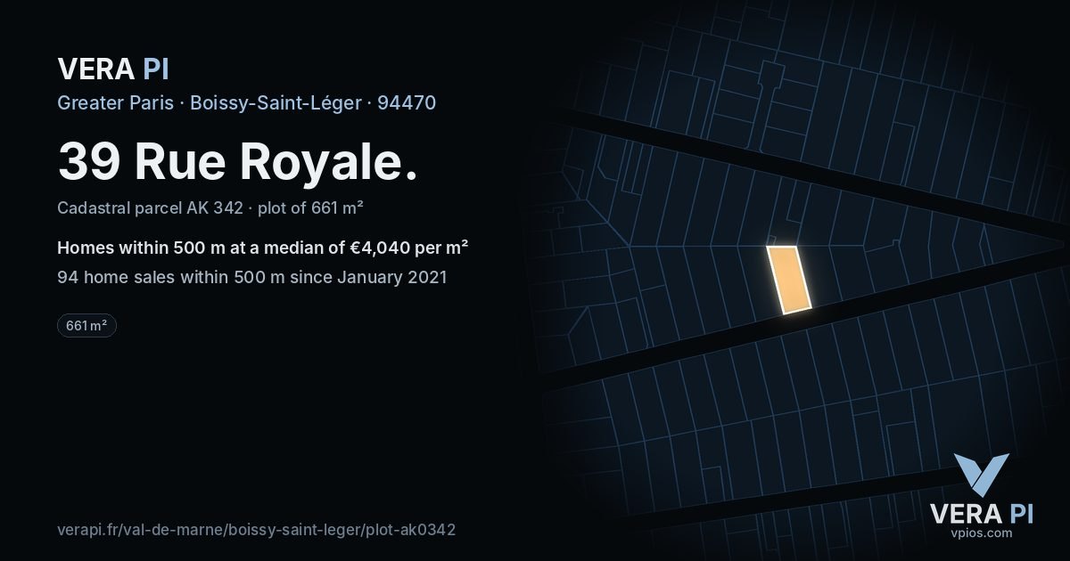39 Rue Royale, Boissy-Saint-Léger at night – the plot lit, the parcels around coloured by the prices near them