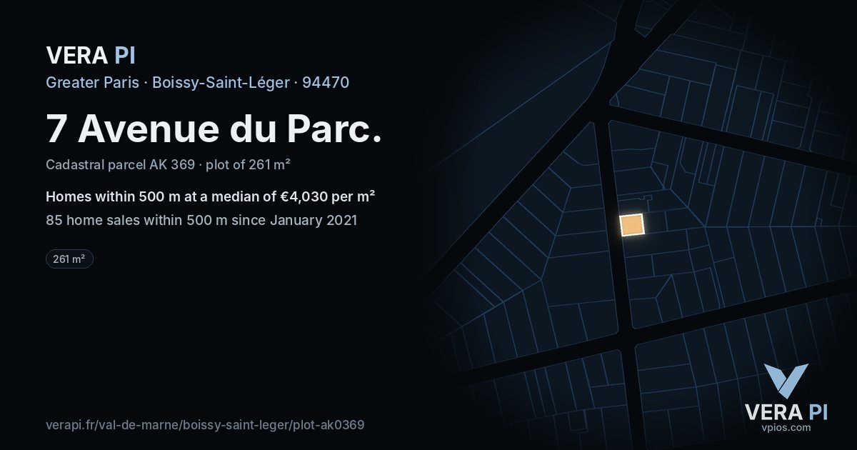 7 Avenue du Parc, Boissy-Saint-Léger at night – the plot lit, the parcels around coloured by the prices near them