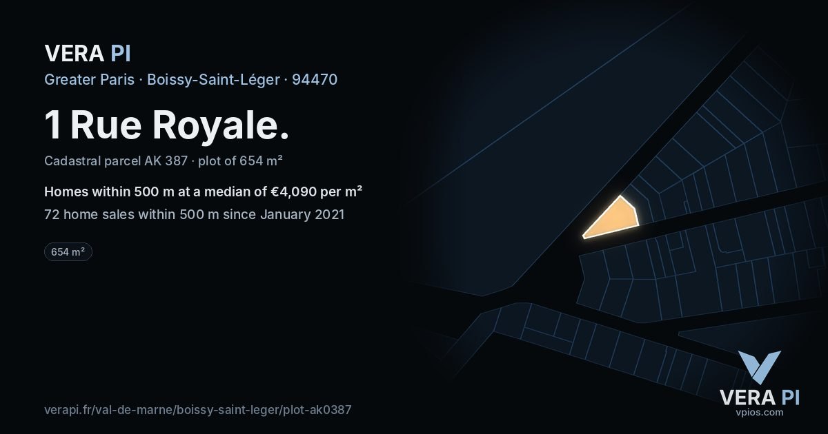 1 Rue Royale, Boissy-Saint-Léger at night – the plot lit, the parcels around coloured by the prices near them
