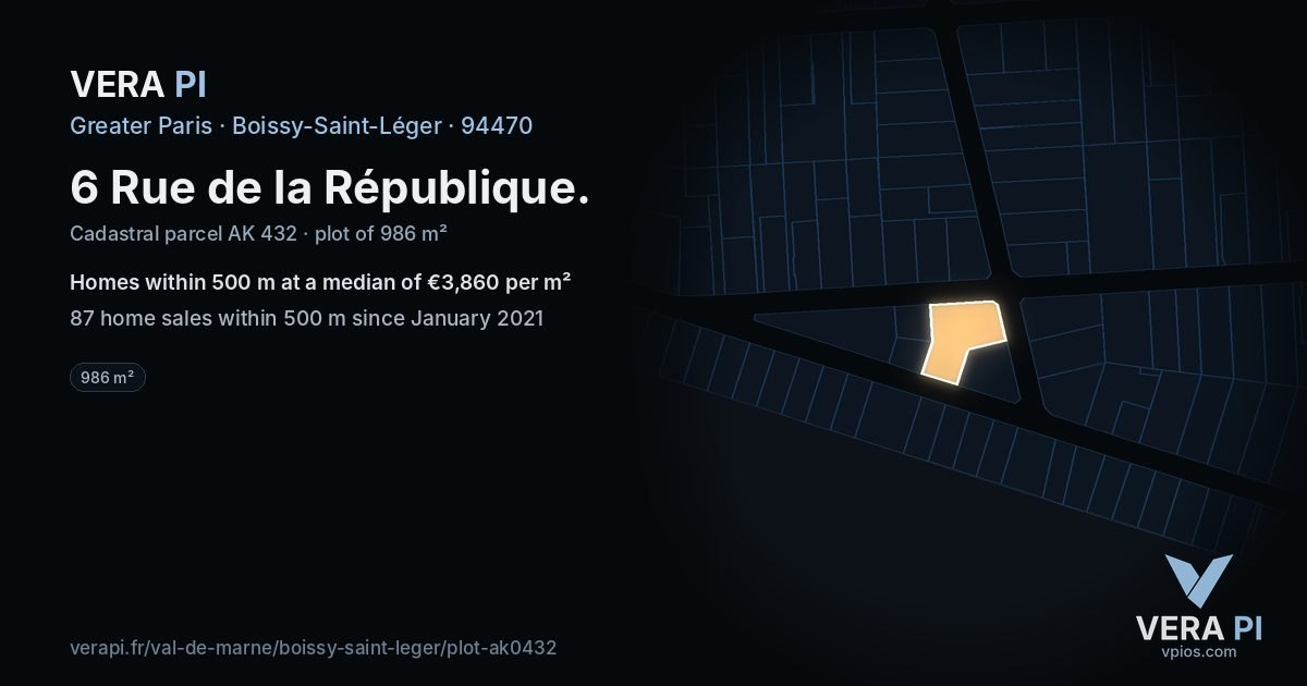6 Rue de la République, Boissy-Saint-Léger at night – the plot lit, the parcels around coloured by the prices near them