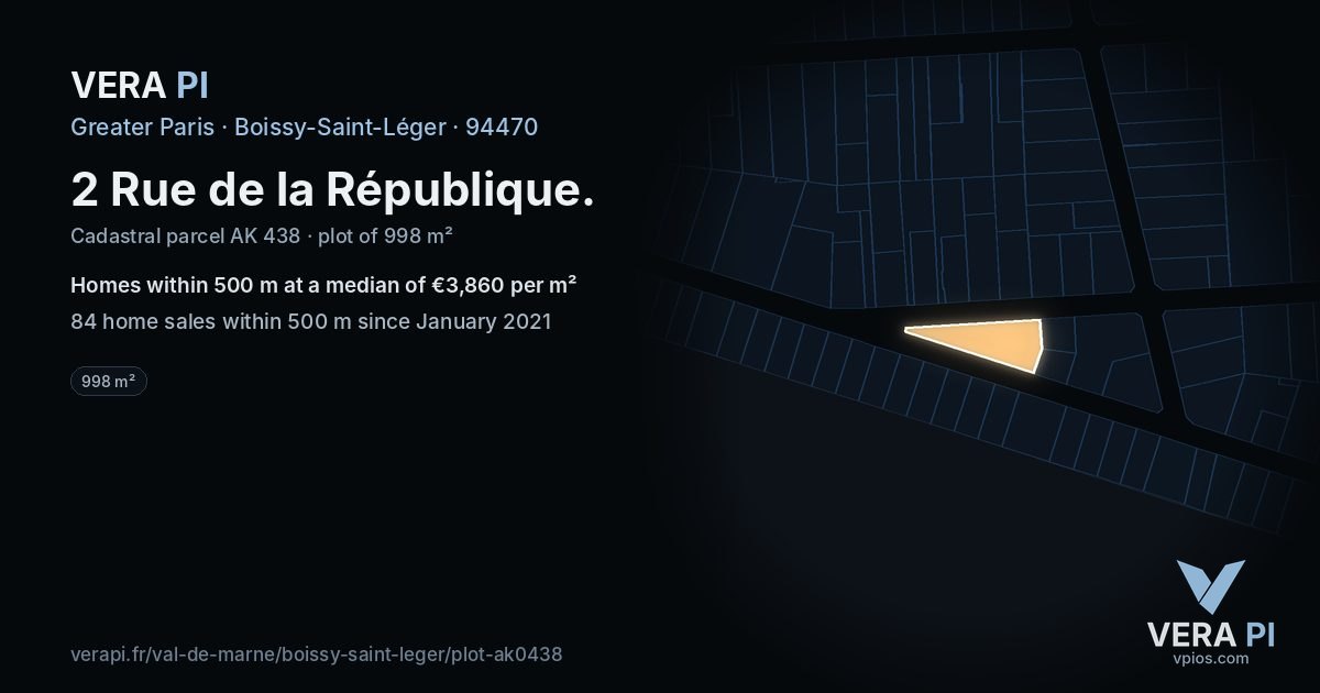2 Rue de la République, Boissy-Saint-Léger at night – the plot lit, the parcels around coloured by the prices near them