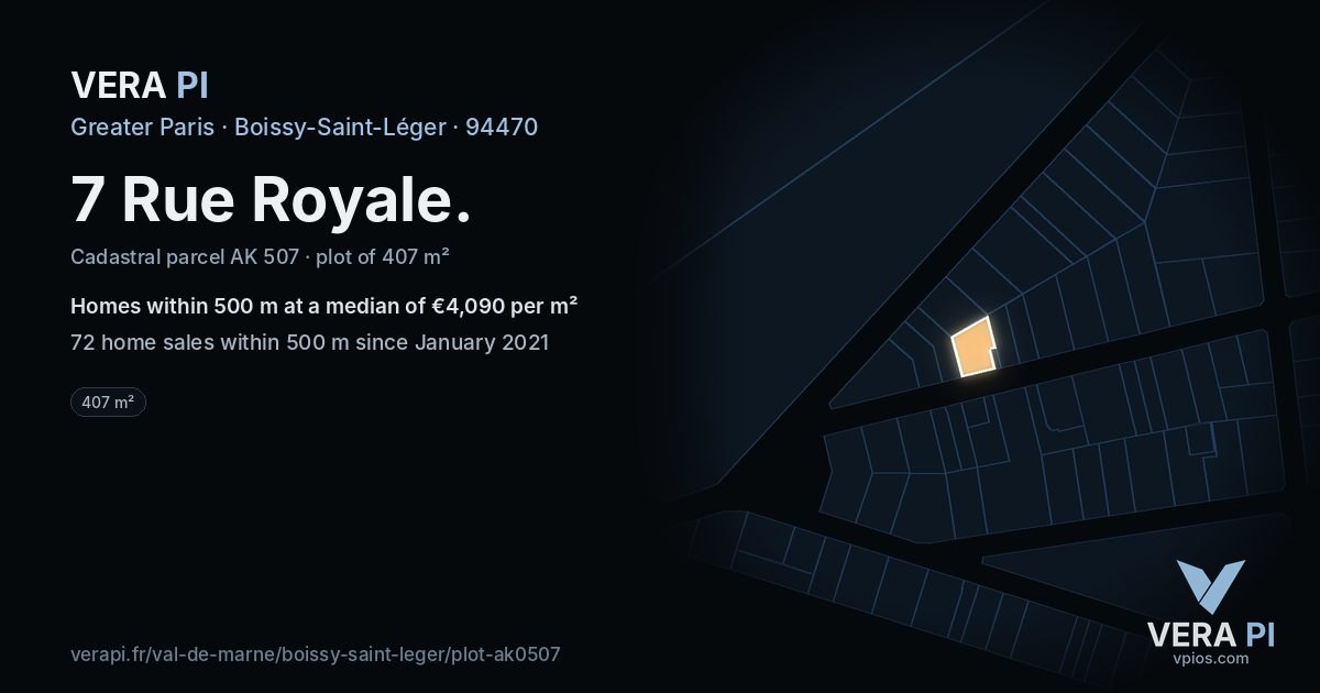 7 Rue Royale, Boissy-Saint-Léger at night – the plot lit, the parcels around coloured by the prices near them