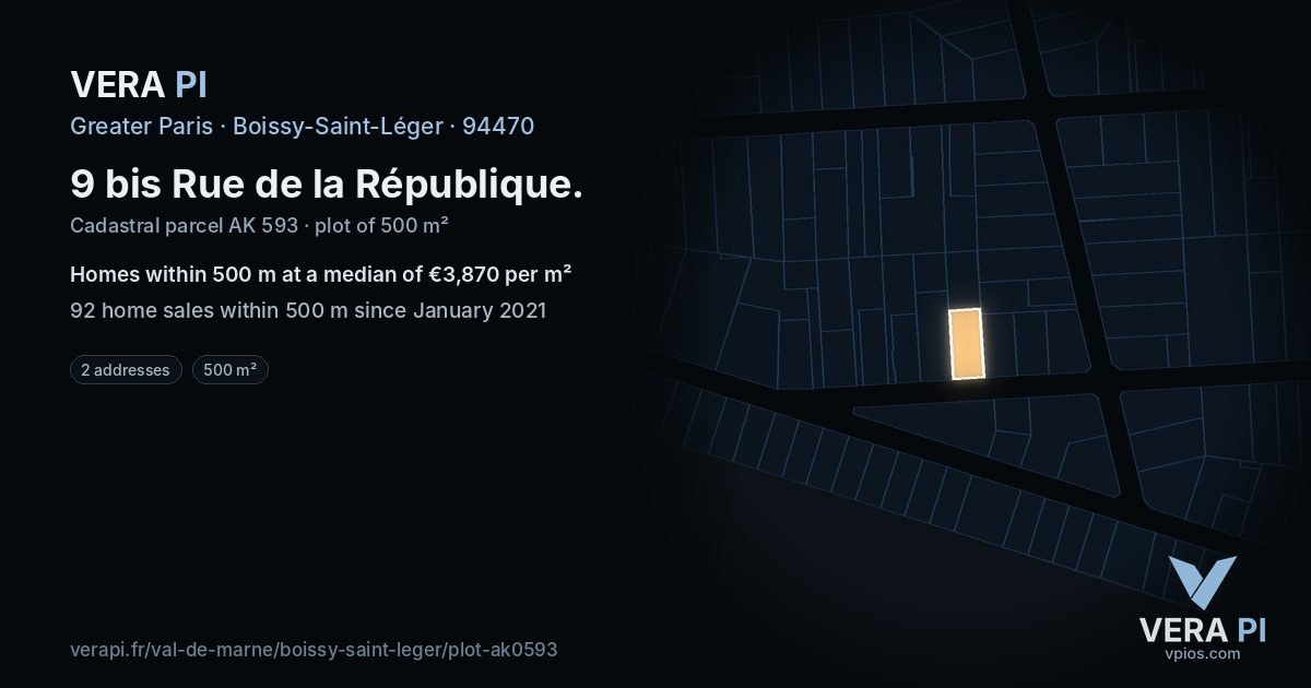 9 bis Rue de la République, Boissy-Saint-Léger at night – the plot lit, the parcels around coloured by the prices near them