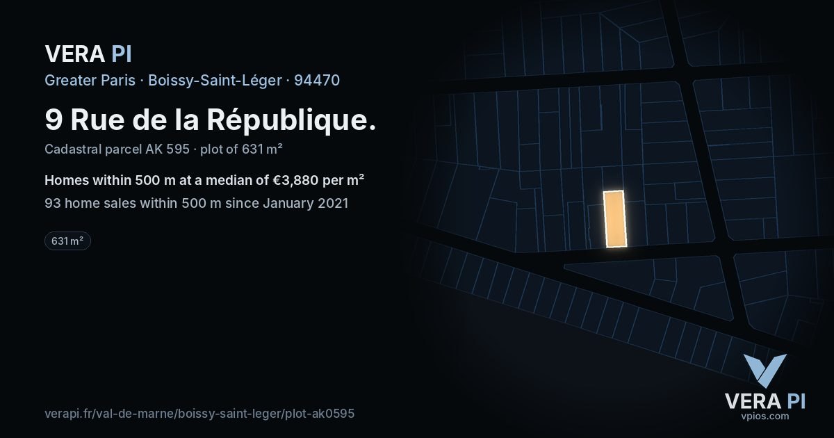 9 Rue de la République, Boissy-Saint-Léger at night – the plot lit, the parcels around coloured by the prices near them