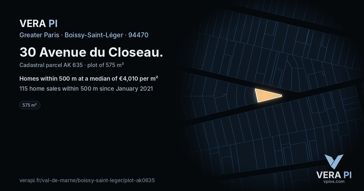 30 Avenue du Closeau, Boissy-Saint-Léger at night – the plot lit, the parcels around coloured by the prices near them