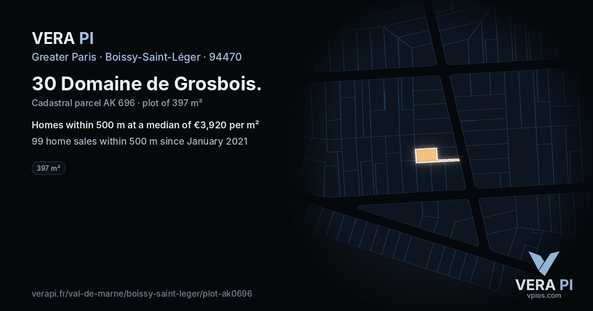 30 Domaine de Grosbois, Boissy-Saint-Léger at night – the plot lit, the parcels around coloured by the prices near them