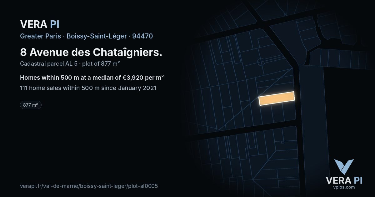 8 Avenue des Chataîgniers, Boissy-Saint-Léger at night – the plot lit, the parcels around coloured by the prices near them