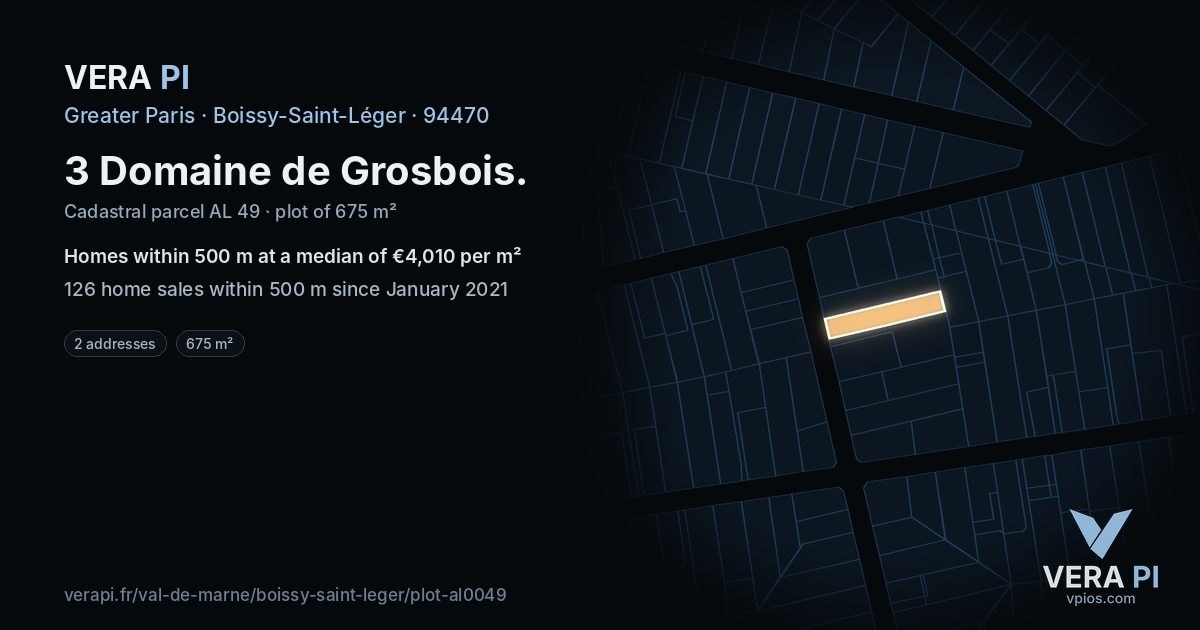 3 Domaine de Grosbois, Boissy-Saint-Léger at night – the plot lit, the parcels around coloured by the prices near them