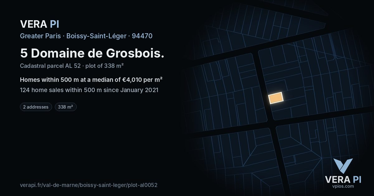 5 Domaine de Grosbois, Boissy-Saint-Léger at night – the plot lit, the parcels around coloured by the prices near them