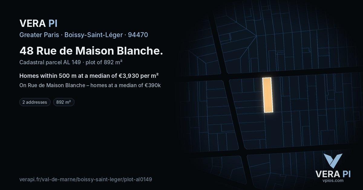 48 Rue de Maison Blanche, Boissy-Saint-Léger at night – the plot lit, the parcels around coloured by the prices near them