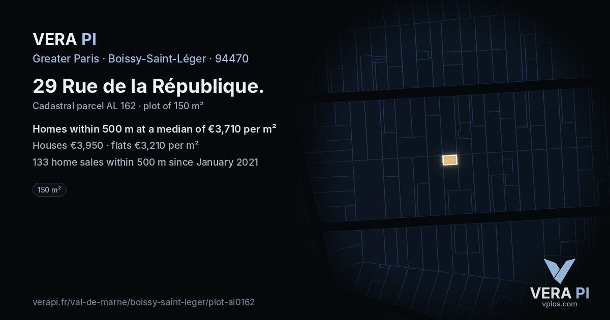 29 Rue de la République, Boissy-Saint-Léger at night – the plot lit, the parcels around coloured by the prices near them